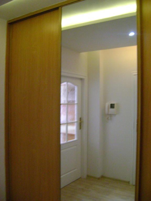 Apartment Super