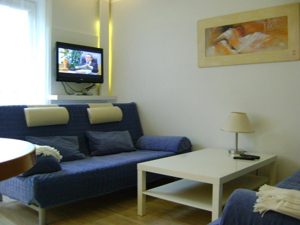 Apartment Super