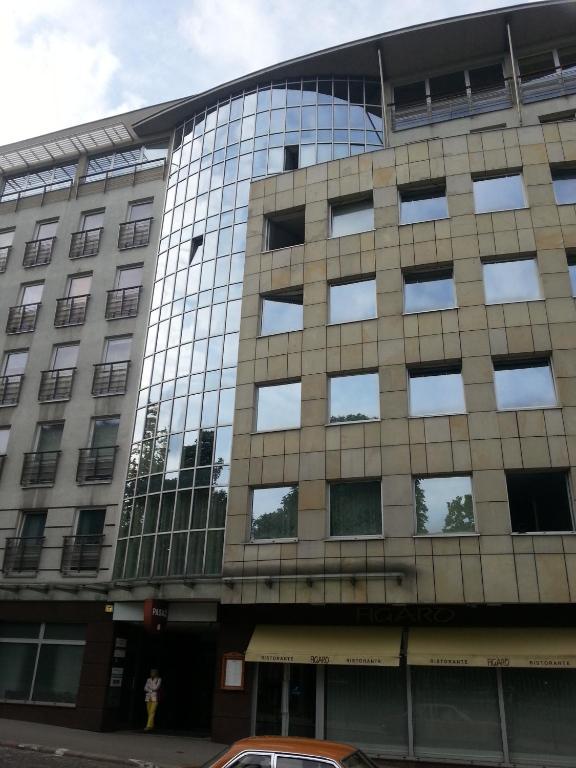 Super Apartament